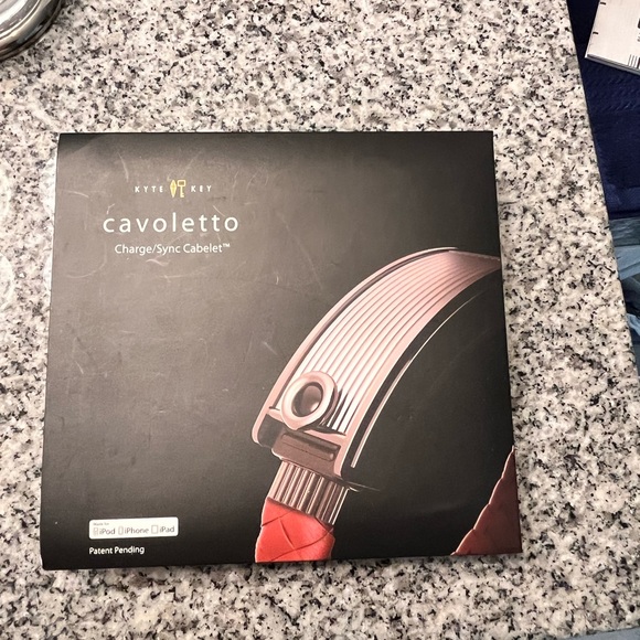 Kyte Key Cavaletto Wearable Charge Sync Cable leather valet Medium - Picture 2 of 15